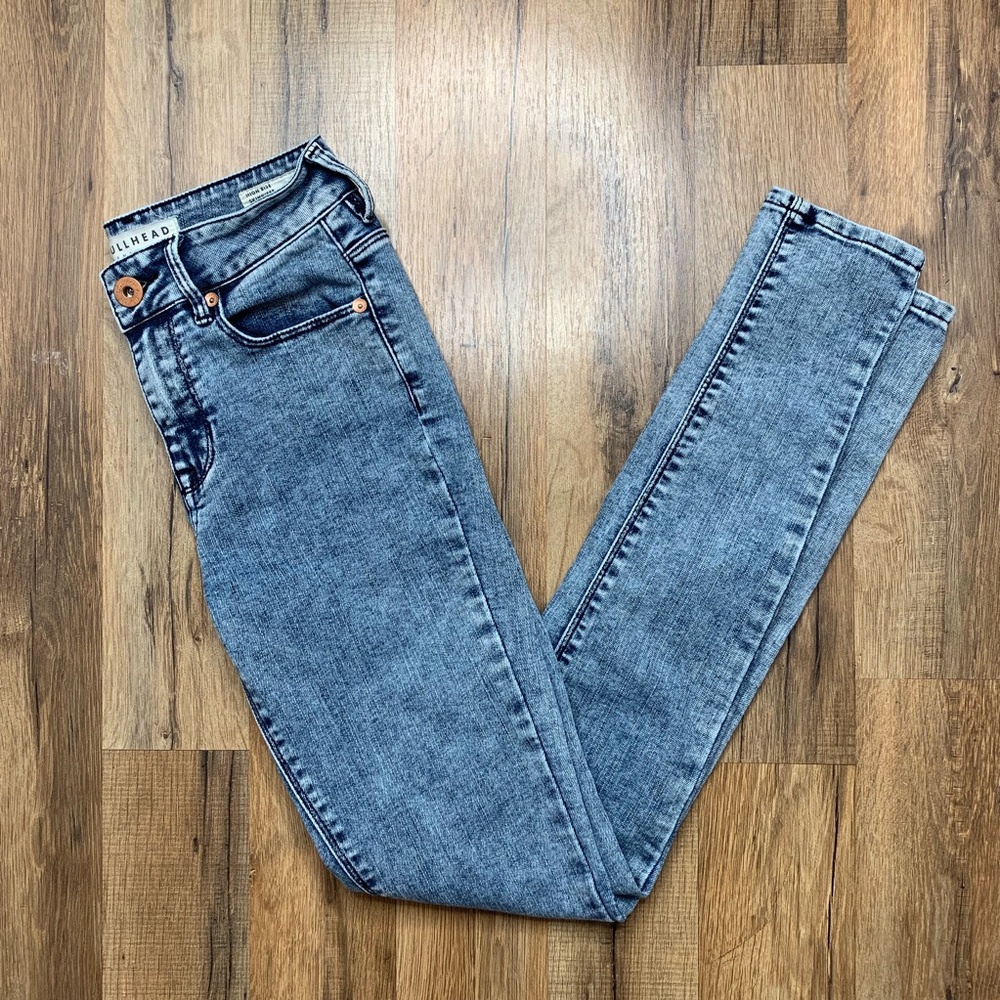 High Waisted Bullhead Skinny Jeans Great condition